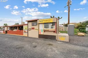 81700 Peach Tree Ln, Umatilla, OR 97882 - Photo 9