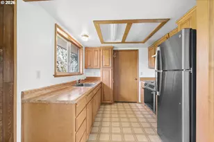 24153 Vaughn Rd, Veneta, OR 97487 - Photo 27