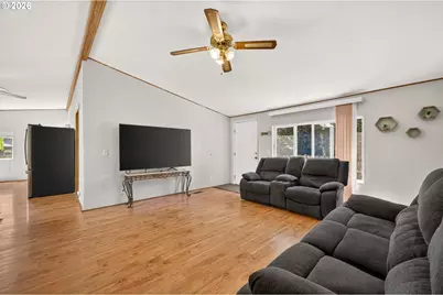 2225 Rogers Ln, Salem, OR 97304 - Photo 9