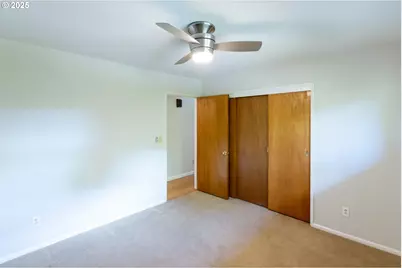 1379 Tucker Rd, Hood River, OR 97031 - Photo 37