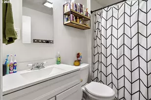 350 SE Park St, Winston, OR 97496 - Photo 9