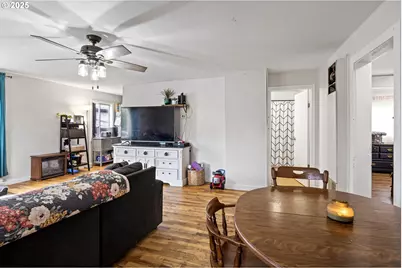 350 SE Park St, Winston, OR 97496 - Photo 3