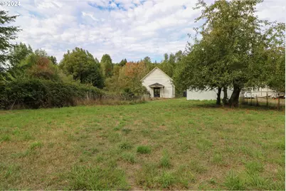 46393 Highway 242, Myrtle Point, OR 97458 - Photo 39