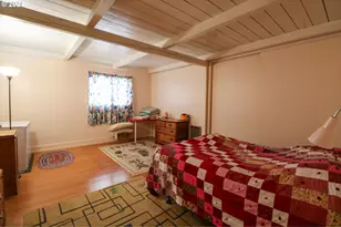 46393 Hwy 242, Myrtle Point, OR 97458 - Photo 21