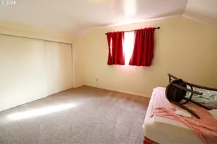 46393 Hwy 242, Myrtle Point, OR 97458 - Photo 35