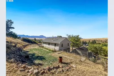 645 N Washington St, Prairie City, OR 97869 - Photo 23