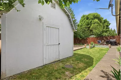 1546 SW Harbor Dr, McMinnville, OR 97128 - Photo 25