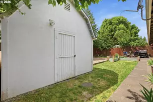 1546 SW Harbor Dr, McMinnville, OR 97128 - Photo 25