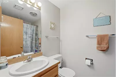 1546 SW Harbor Dr, McMinnville, OR 97128 - Photo 13