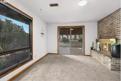 7647 SE Hawthorne Blvd, Portland, OR 97215 - Photo 15