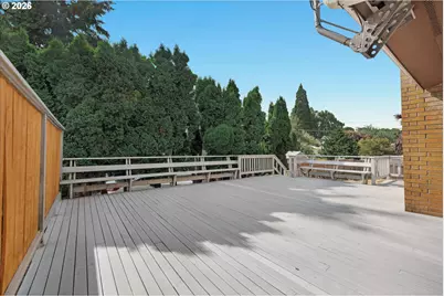 7647 SE Hawthorne Blvd, Portland, OR 97215 - Photo 19