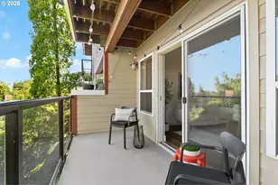 1033 SW Gibbs St, Portland, OR 97239 - Photo 25