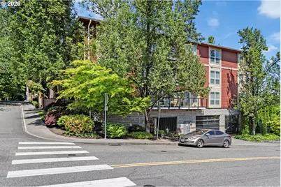 1033 SW Gibbs St #105, Portland, OR 97239 - Photo 27