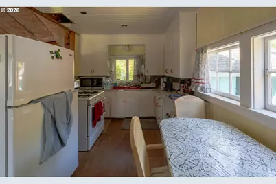 1019 N Franklin St, Seaside, OR 97138 - Photo 17