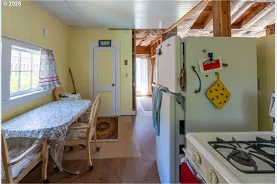 1019 N Franklin St, Seaside, OR 97138 - Photo 3