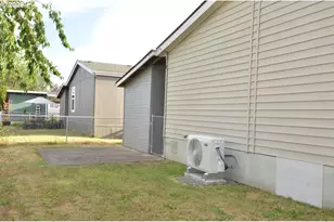 1699 N Terry St, Eugene, OR 97402 - Photo 41
