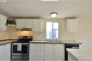 1699 N Terry St, Eugene, OR 97402 - Photo 11