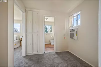 2010 Primrose St, Eugene, OR 97402 - Photo 29