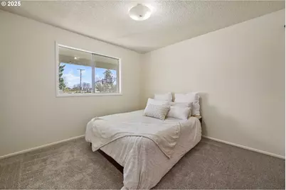 2010 Primrose St, Eugene, OR 97402 - Photo 33