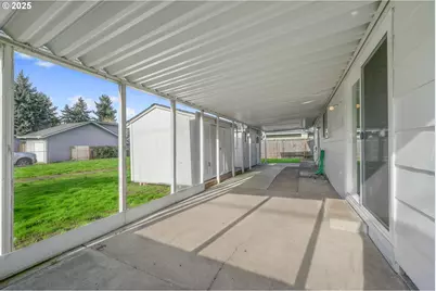 2010 Primrose St, Eugene, OR 97402 - Photo 37