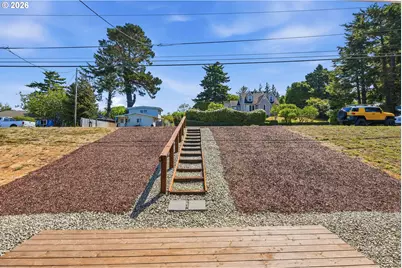 354 N Wasson St, Coos Bay, OR 97420 - Photo 27