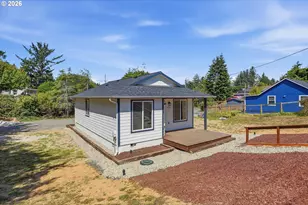 354 N Wasson St, Coos Bay, OR 97420 - Photo 25
