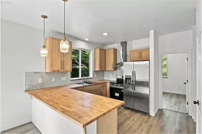 354 N Wasson St, Coos Bay, OR 97420 - Photo 7