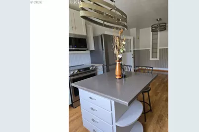 201 N Birch St, Coquille, OR 97423 - Photo 15