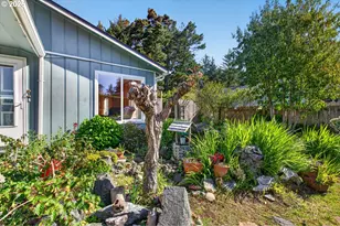 498 Lexington Ave NE, Bandon, OR 97411 - Photo 39