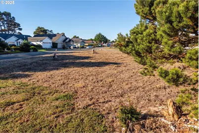 2688 Cascara Ave #800, Bandon, OR 97411 - Photo 7
