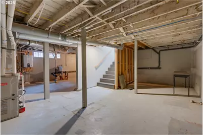 522 NE Royal Ct, Portland, OR 97232 - Photo 45