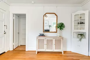 522 NE Royal Ct, Portland, OR 97232 - Photo 7