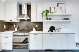 522 NE Royal Ct, Portland, OR 97232 - Photo 21