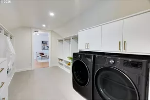 522 NE Royal Ct, Portland, OR 97232 - Photo 37