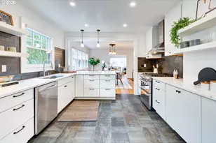 522 NE Royal Ct, Portland, OR 97232 - Photo 13