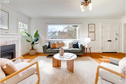 522 NE Royal Ct, Portland, OR 97232 - Photo 3