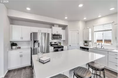 365 Himalaya St NE, Salem, OR 97301 - Photo 13