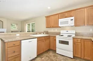 38783 Redwood St, Sandy, OR 97055 - Photo 5