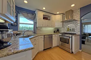 10120 SE Walnut Dr, Happy Valley, OR 97086 - Photo 5