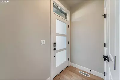 1106 SW Dottie Ct, Troutdale, OR 97060 - Photo 3