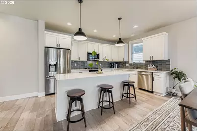 1106 SW Dottie Ct, Troutdale, OR 97060 - Photo 7