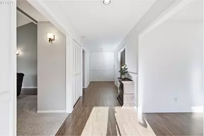 32565 SW Lake Point Ct, Wilsonville, OR 97070 - Photo 5