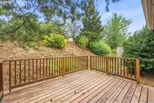 371 NE Village Squire Ave, Gresham, OR 97030 - Photo 7