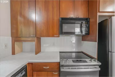 371 NE Village Squire Ave #25, Gresham, OR 97030 - Photo 17