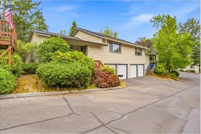 371 NE Village Squire Ave #25, Gresham, OR 97030 - Photo 1