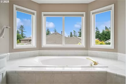 2678 SE Myrtlewood Way, Gresham, OR 97080 - Photo 25