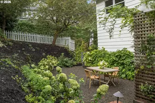 1606 S Carey Ln, Portland, OR 97219 - Photo 35