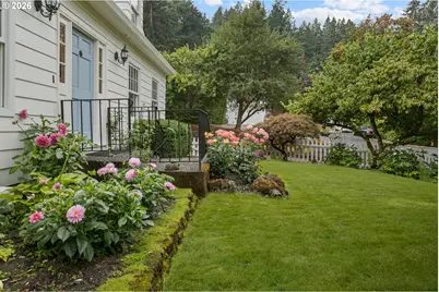 1606 S Carey Ln, Portland, OR 97219 - Photo 39