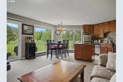 68565 E Fairway Estates Rd, Welches, OR 97067 - Photo 9