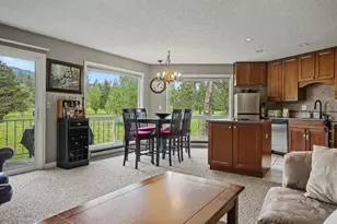 68565 E Fairway Estates Rd, Welches, OR 97067 - Photo 9